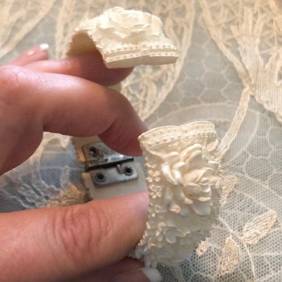 💋CELLULOID CLAMPER💋 - Picture 2 of 4